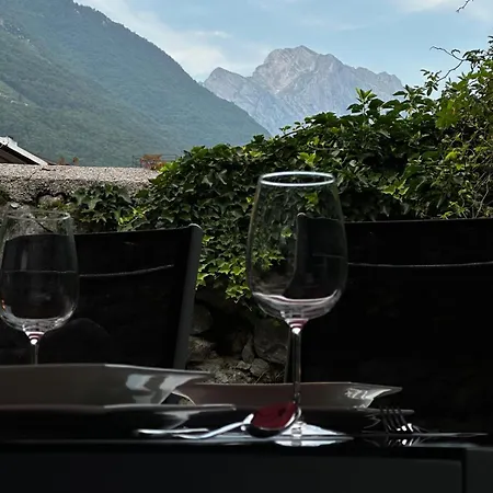 Soncna Bovec, A&b